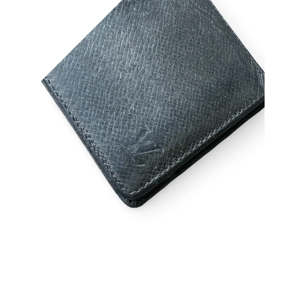 Louis Vuitton Men's Black Taiga Bifold Wallet preowned